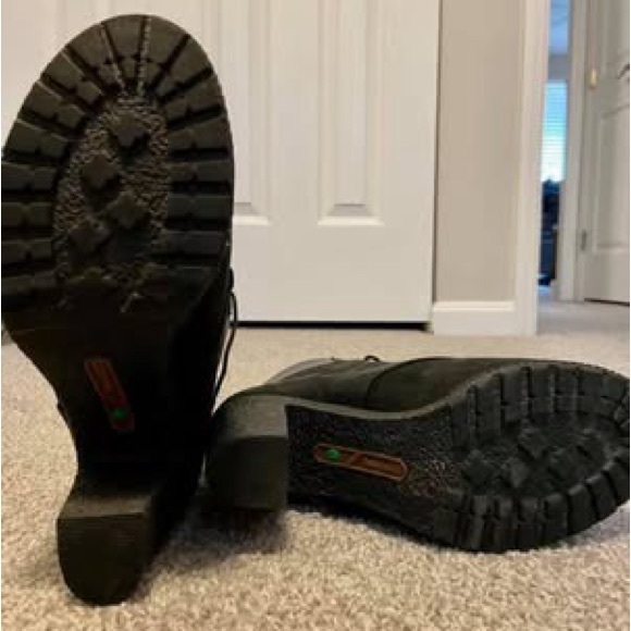 Timberland Women's Black Heeled Boots - Picture 3 of 3